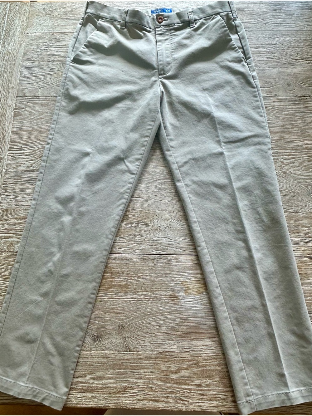 Izod Men's Light Khaki Straight Chinos
